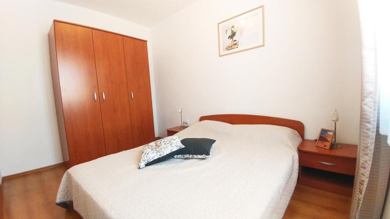 Apartment Matika, Terrace Apartment 10 Minutes Walk From Center Rovinj Exterior foto