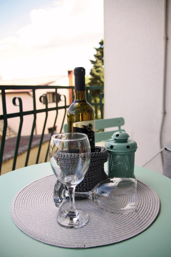 Apartment Matika, Terrace Apartment 10 Minutes Walk From Center Rovinj Exterior foto